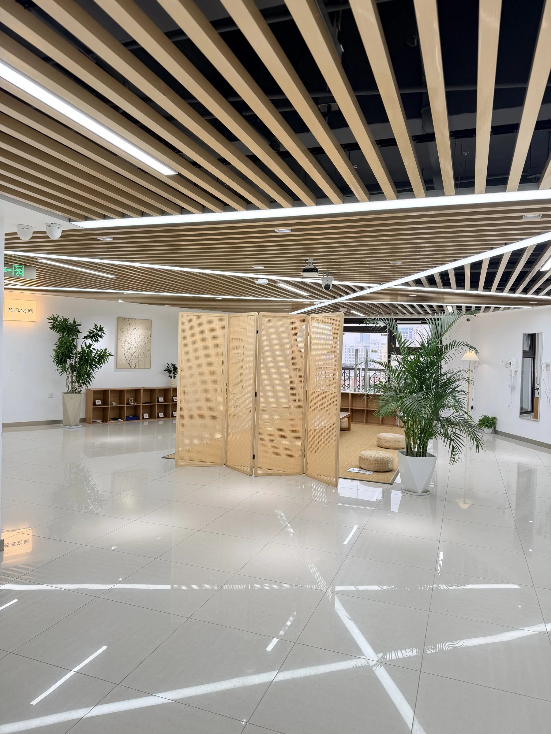 11F · 共享空间另一视角